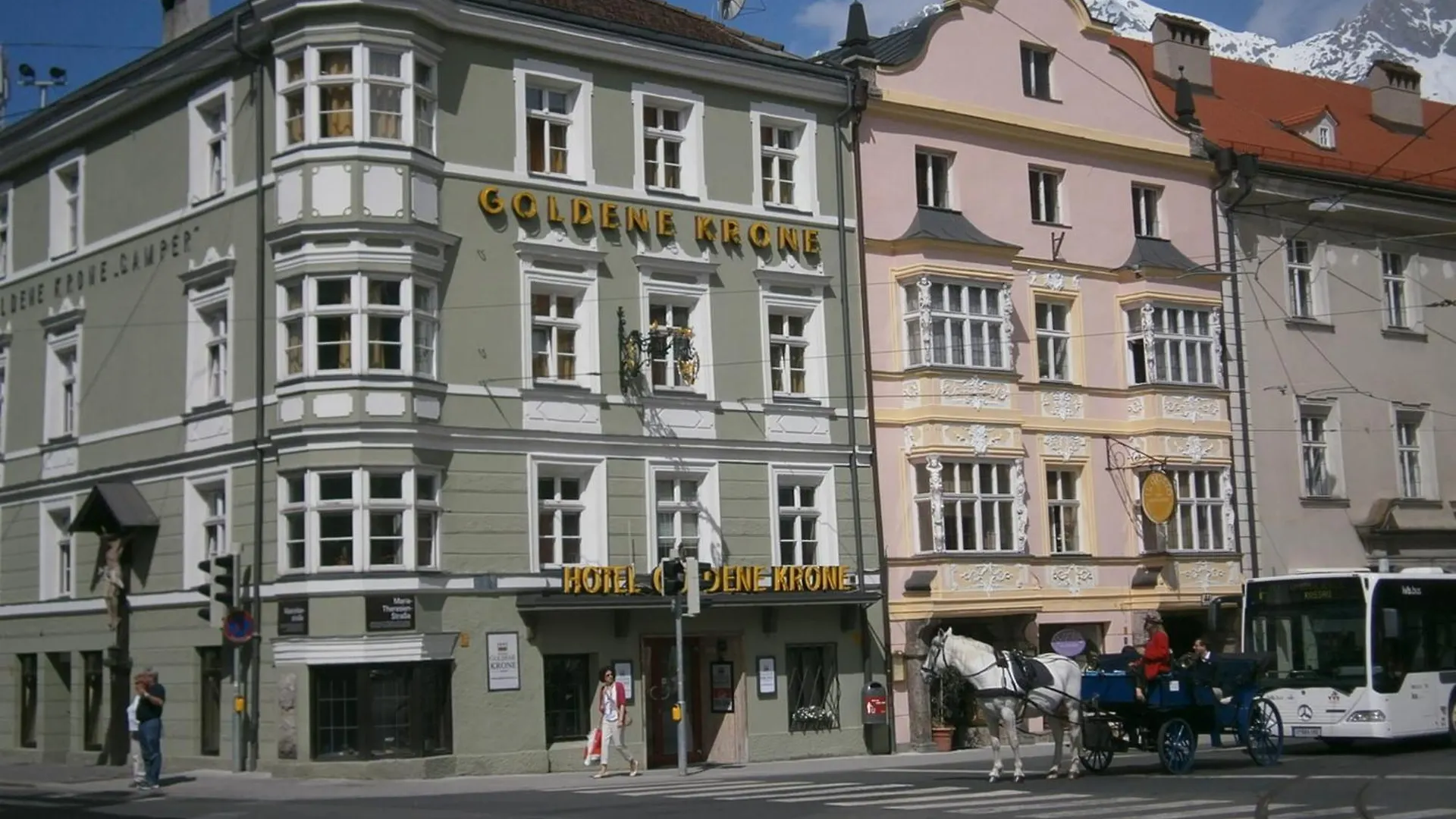 Hotel Goldene Krone İnnsbruck 3*,  Avusturya