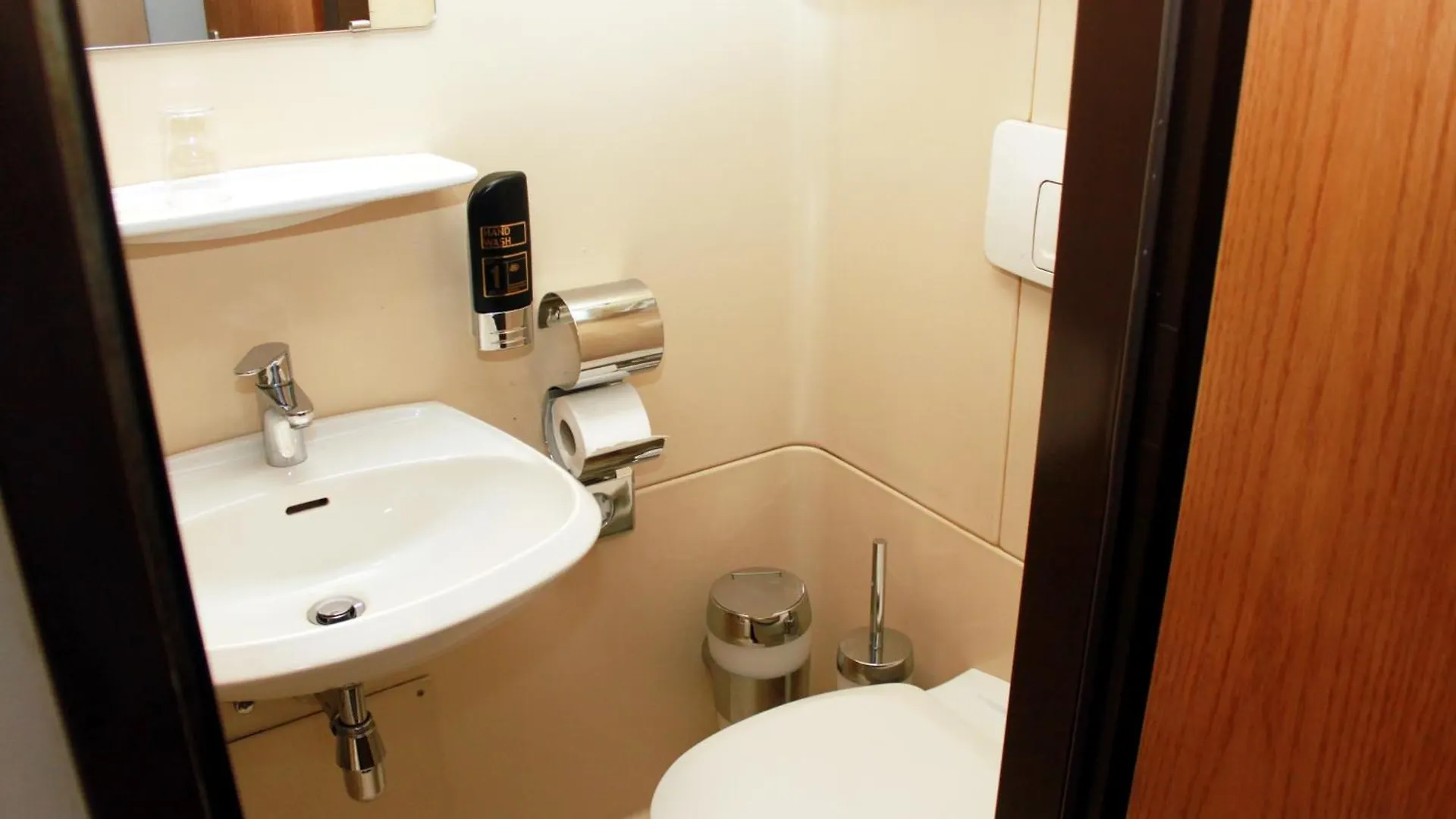 ***  Hotel Goldene Krone İnnsbruck Avusturya