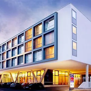 Leonardo Salzburg Airport 4* Wals-Siezenheim